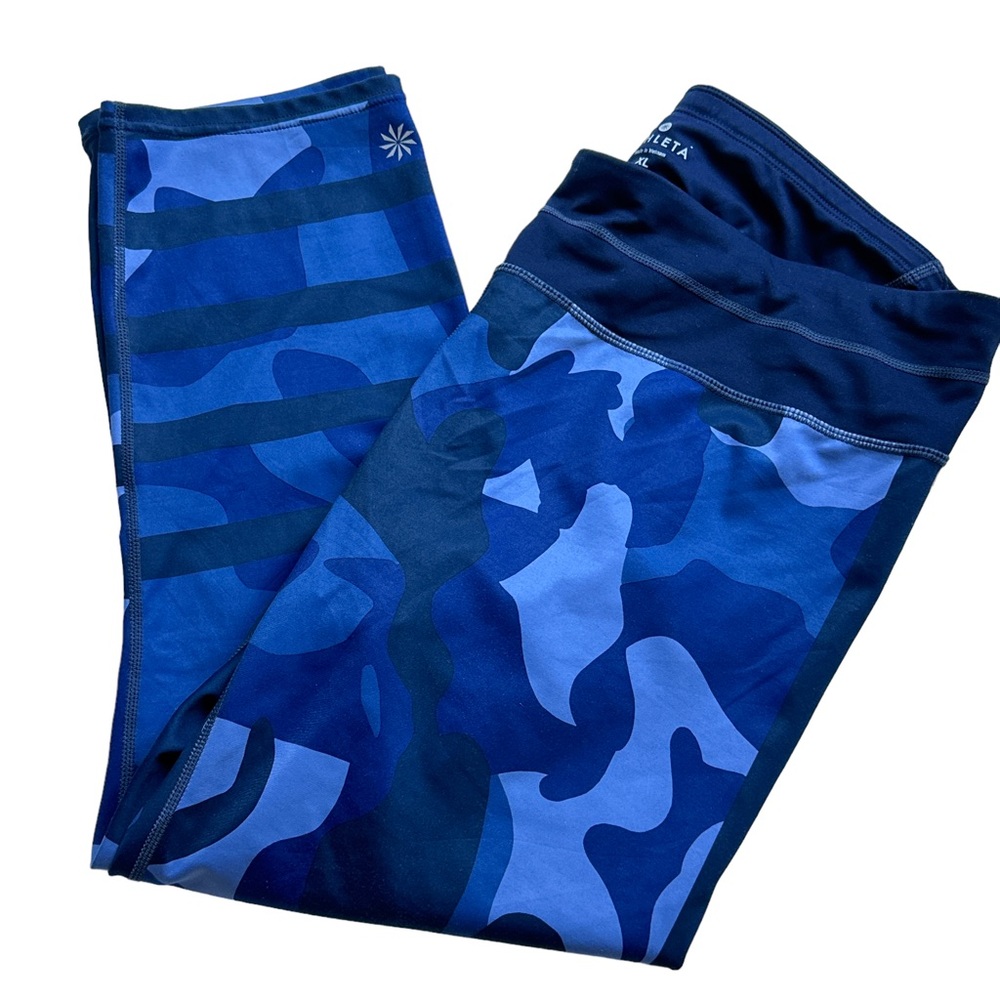 ATHLETA Pants Camo Capri Sonar Leggings Blue - Picture 3 of 7